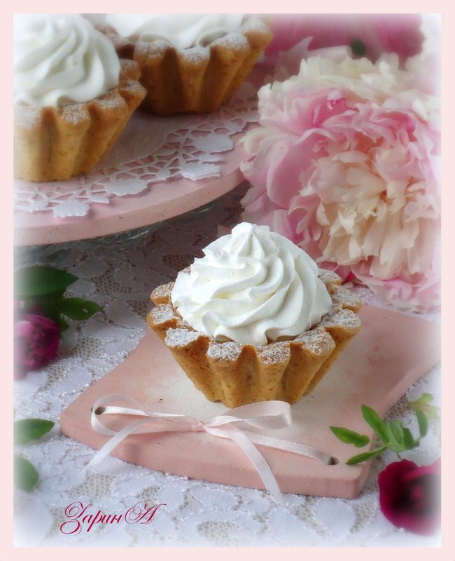 Корзинки с белковым кремом