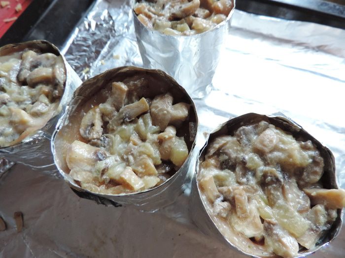 Куриные маффины с грибной начинкой