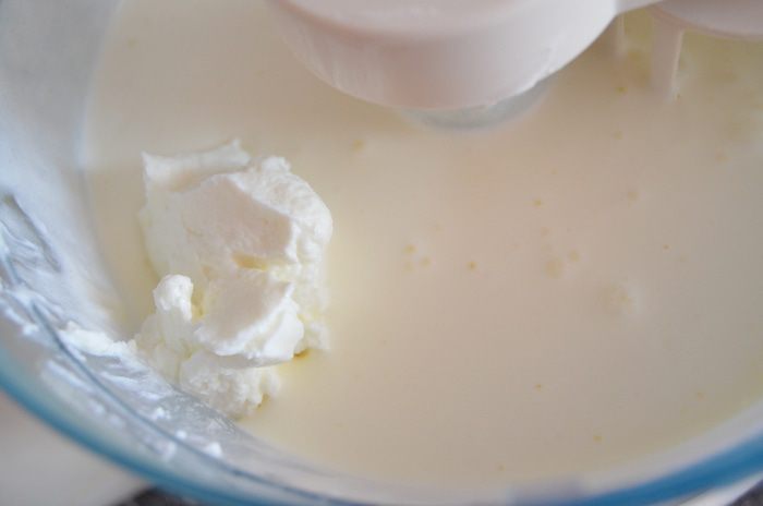 Тирамису с творожным кремом и миндальным печеньем