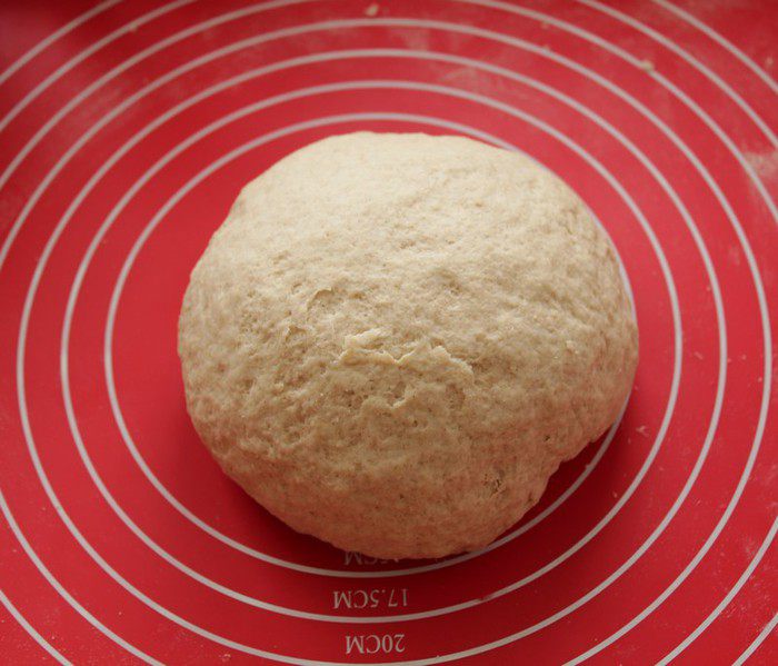 Пшеничный хлеб на ржаной закваске