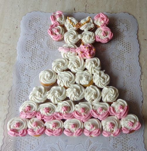 Торт из капкейков &amp;quot;Платье для принцессы&amp;quot;