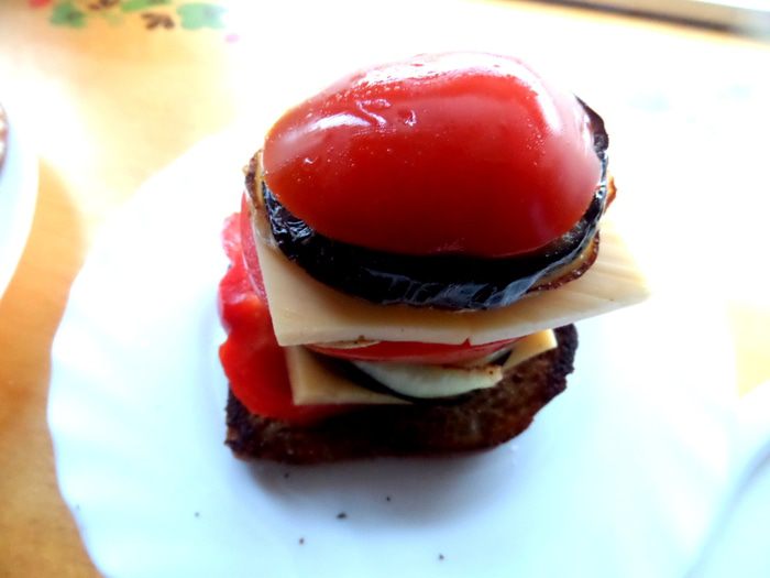 Овощные башенки с сыром