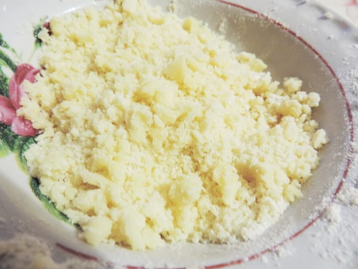 Изумительно вкусный сливовый обсыпной пирог