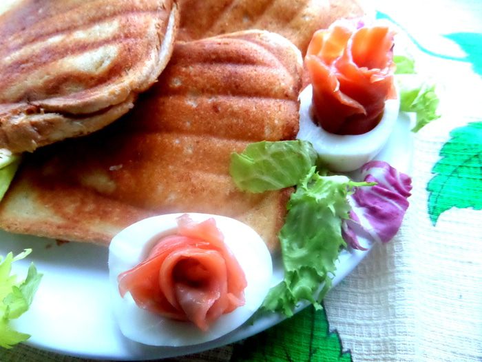 Бутерброды с крабовой начинкой