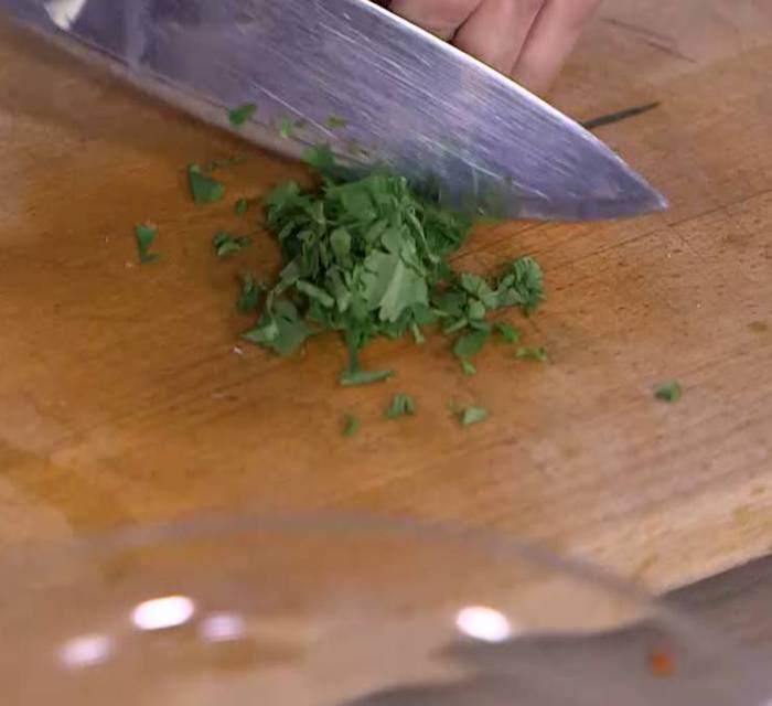 Кускус с баклажаном, цукини и перцем чили 