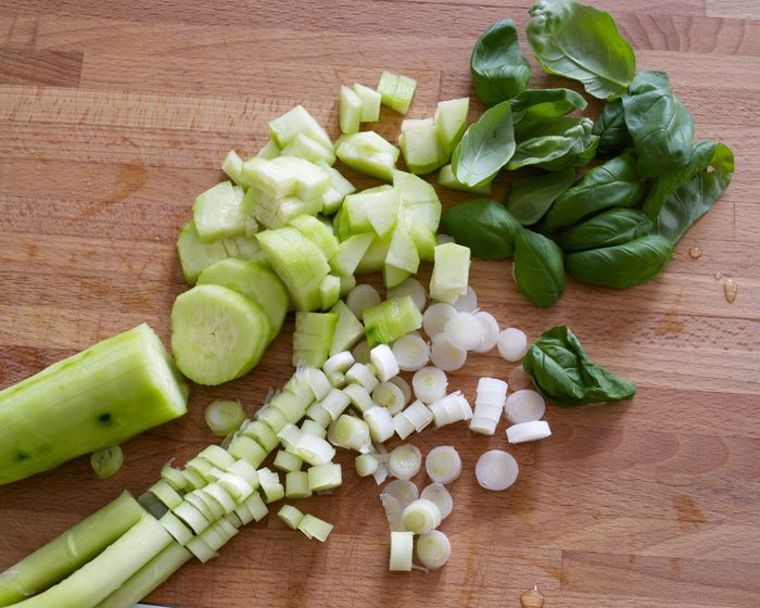 Измельченный зеленый салат от Дж. Оливера