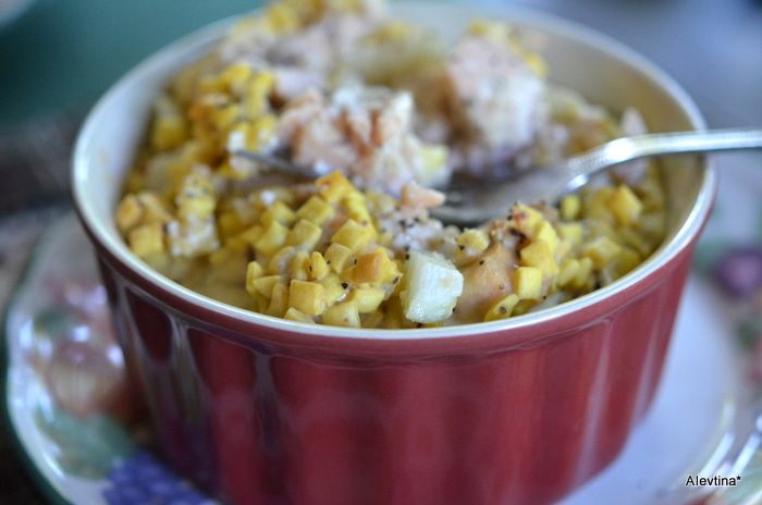 Семга в горшочках