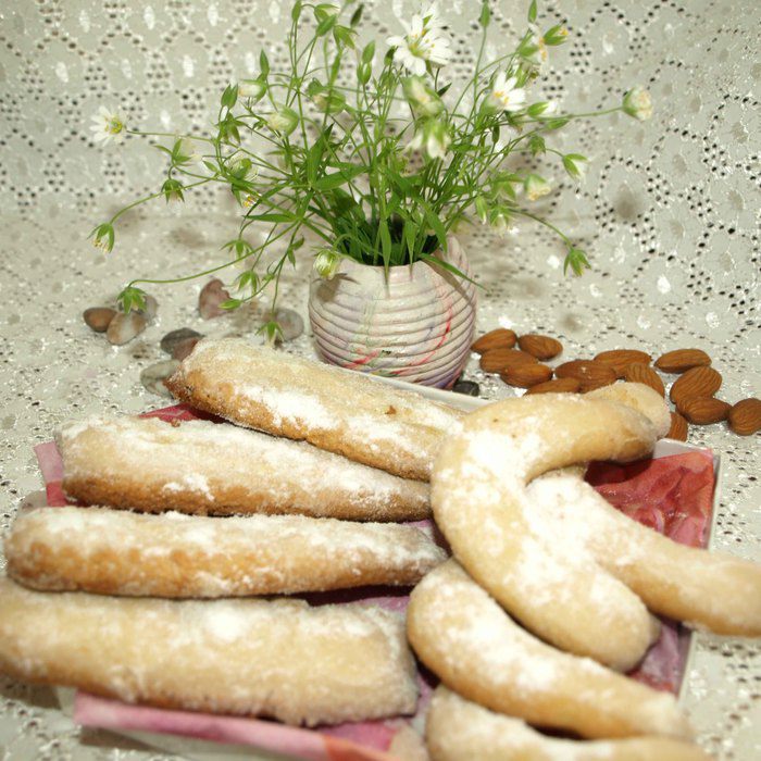 Крымское миндальное курабье