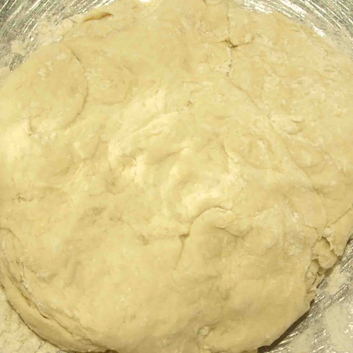 Пицца &amp;quot;Три сыра&amp;quot; с помидорами