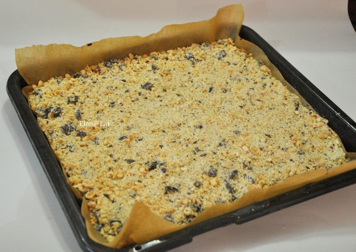 Печенье с шоколадом и орехами