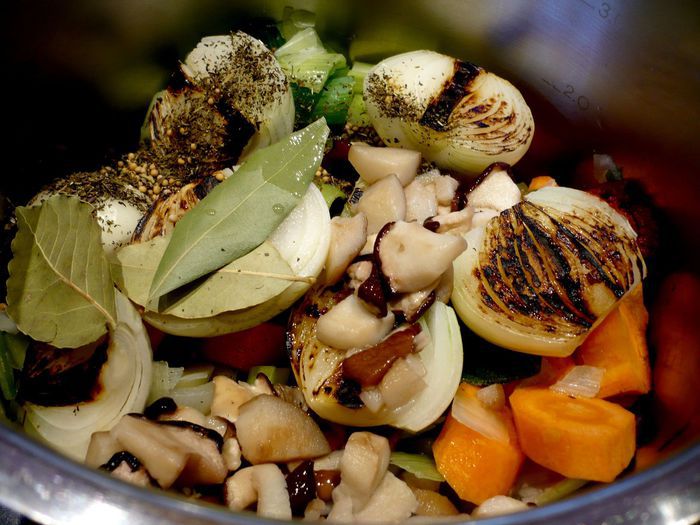 Швабский суп с домашними шпецле (Gaisburger Marsch)