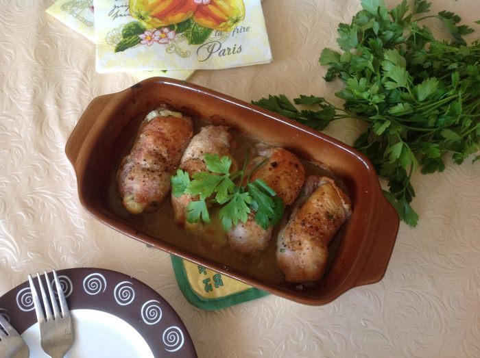 Куриные ножки, фаршированные брынзой