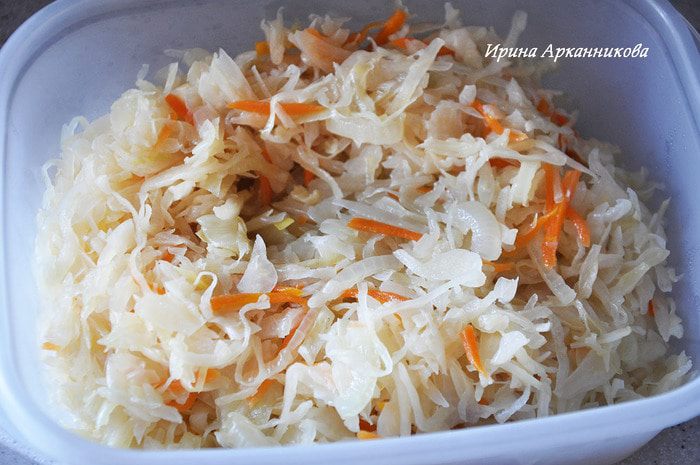 Пирог с квашеной капустой