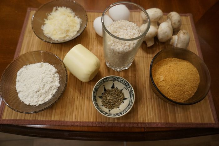 Аранчини с моцареллой и грибами 