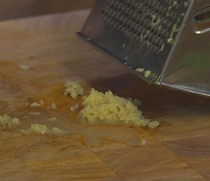 Цыпленок по-восточному с имбирем и чесноком