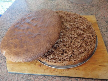 Шоколадно-вишневый торт 