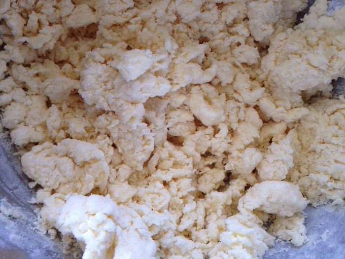 Клубничные галеты из творожного теста