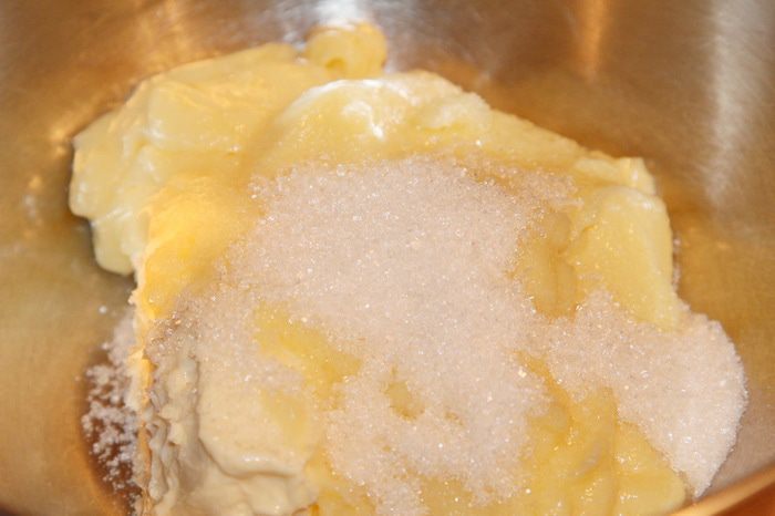 Бисквит по мотивам немецкого бисквита &amp;quot;Биненштих&amp;quot;