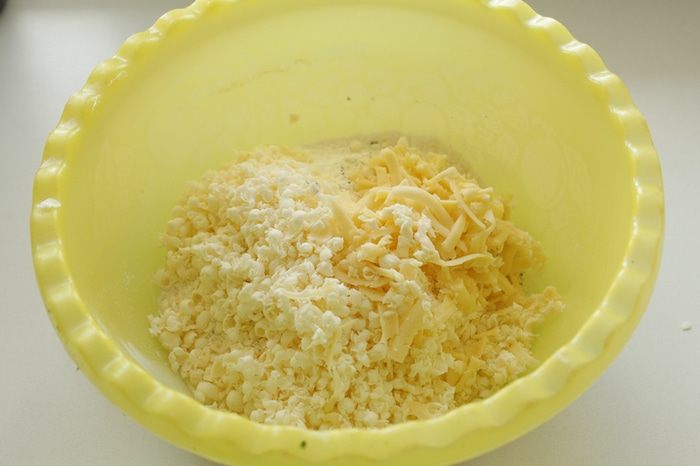 Мясо с грибами и сырными сконами