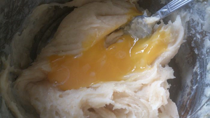 Куриный суп с цветными клецками