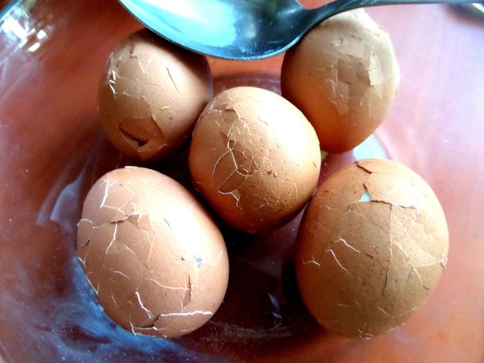 Яйца в легком маринаде