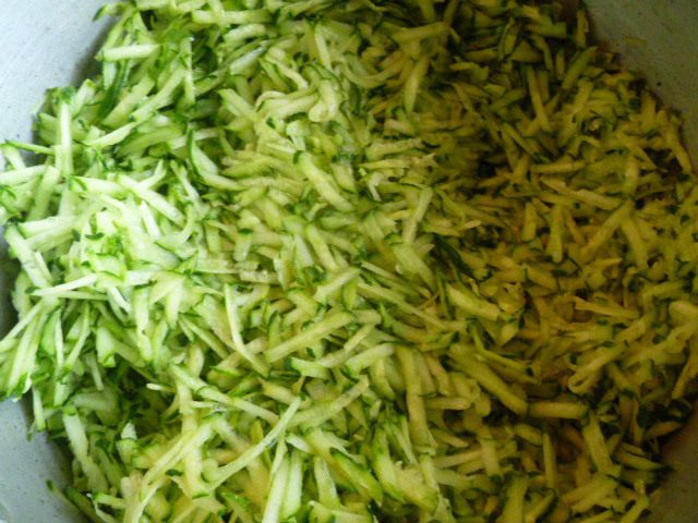 Огурцы в огурцах