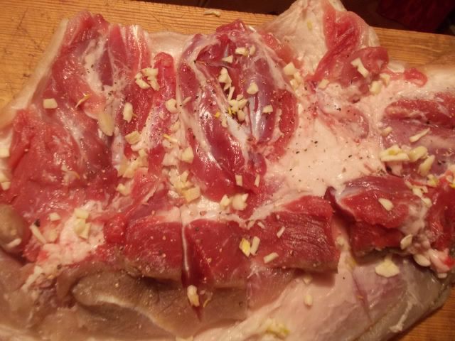 Ветчина из свиной рульки