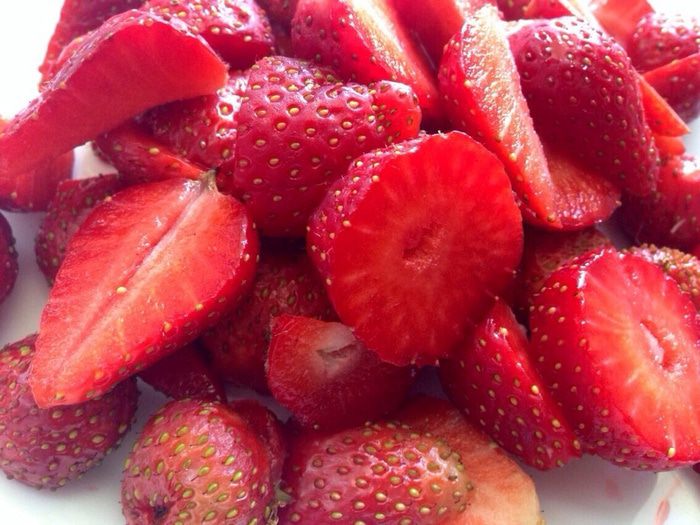 Клубничные галеты из творожного теста