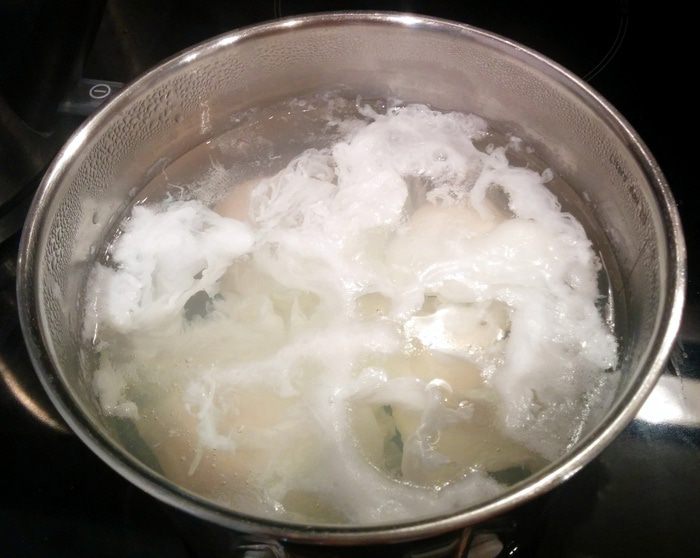 Завтрак с яйцами Бенедикт