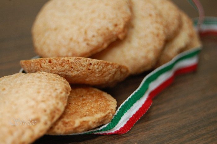 Итальянское ореховое печенье