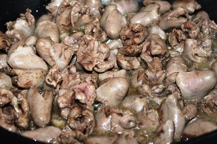 Утиные сердечки в экзотическом соусе