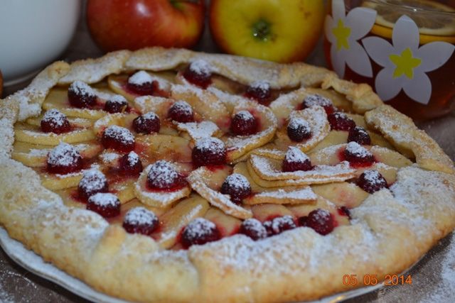  Галета с яблоками и малиной