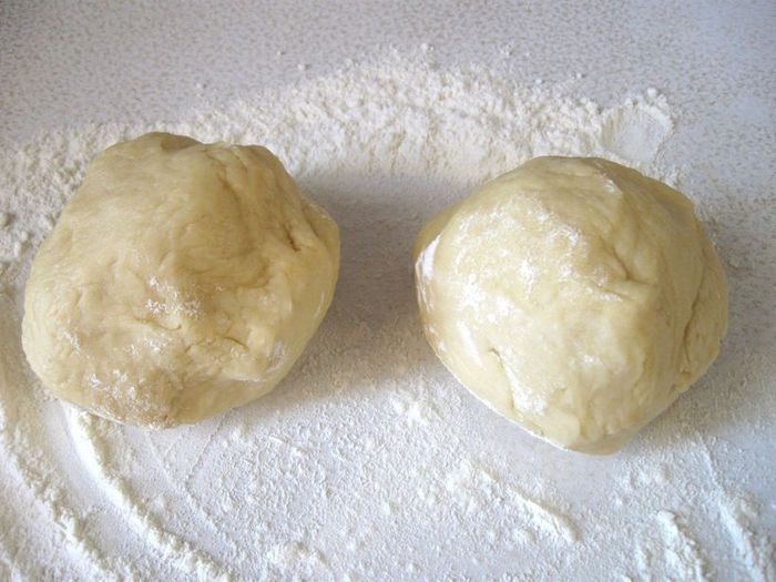 Пирог с яйцами и грибами