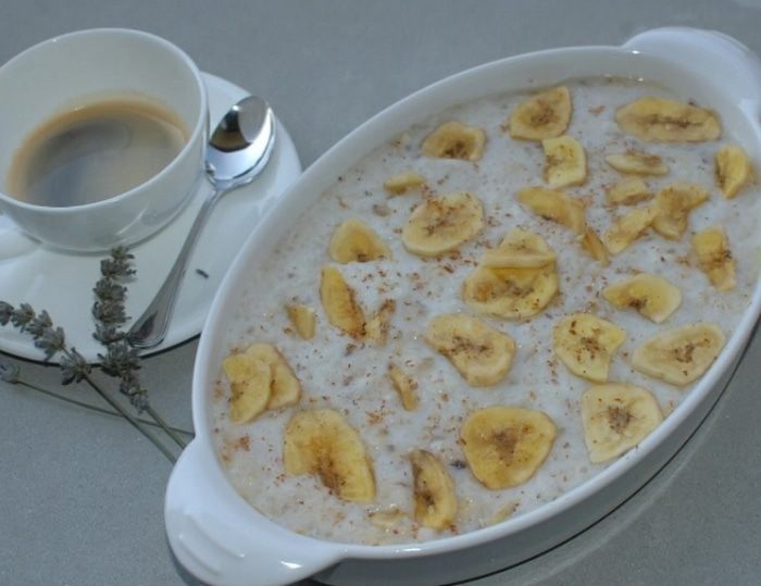 Рисовая каша с бананами и мускатным орехом