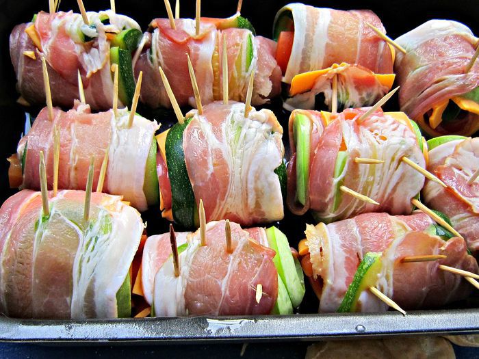 Закусочные рулетики из кабачков