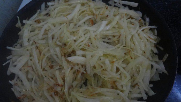 Осетинские пироги с двумя видами начинки