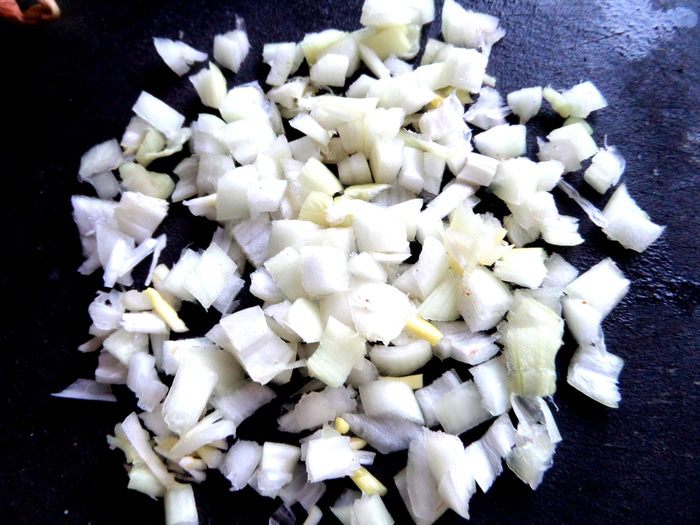 Сливочный соус с черносливом