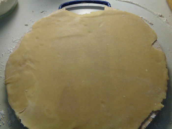 Ягодный пирог в нежной молочной заливке