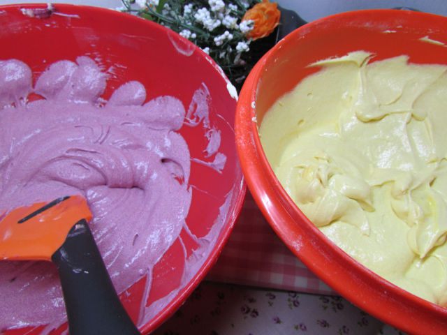 Малазийский красочный кекс