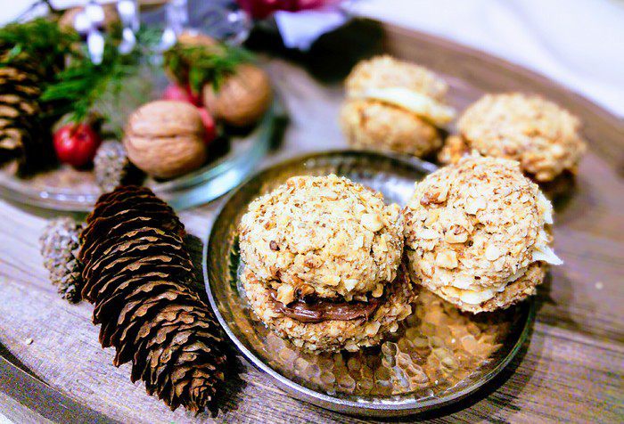 Кофейное печенье с грецким орехом и нутеллой