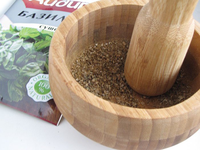 Бараньи ребрышки, томленные под луком