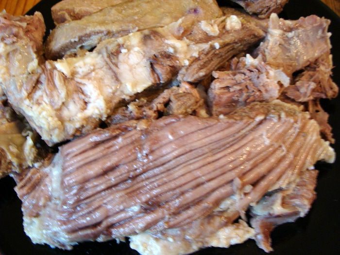 Суп-лечо с телячьей грудинкой