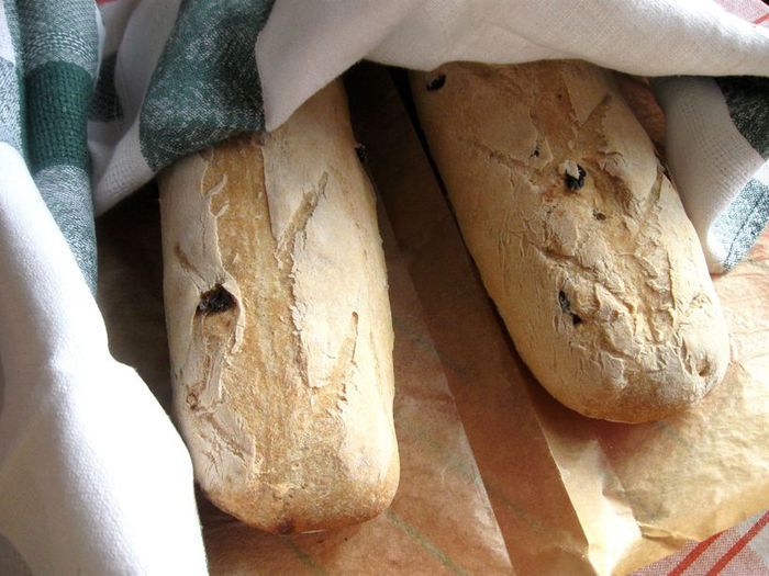 Хлеб с тмином и изюмом от Ришара Бертине