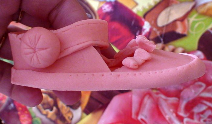 Детские туфельки из мастики