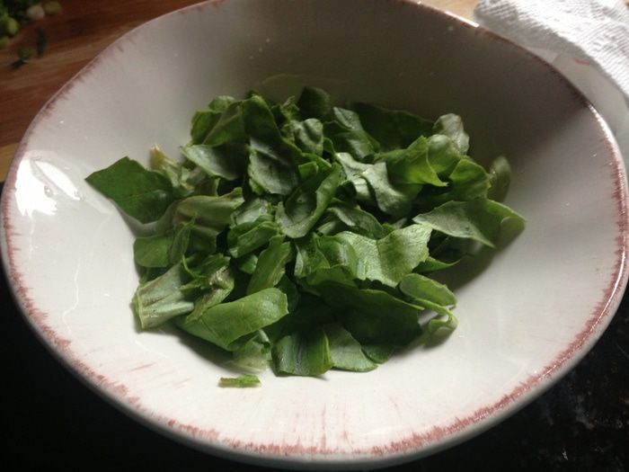 Салат с авокадо и моцареллой