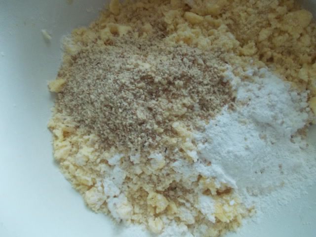 Песочное печенье с сухофруктами