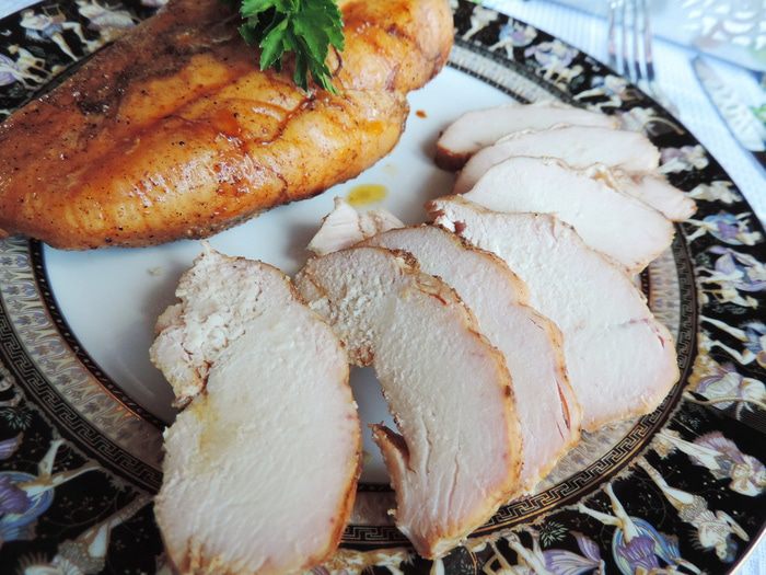 Копченая куриная грудка в домашних условиях