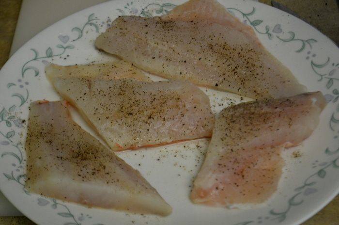 Филе окуня с коричневым маслом