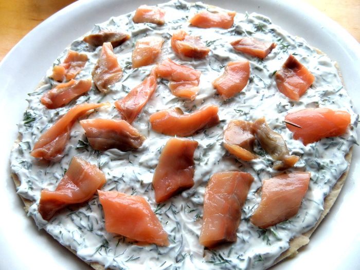 Торт из лосося с прослойкой из хачапури