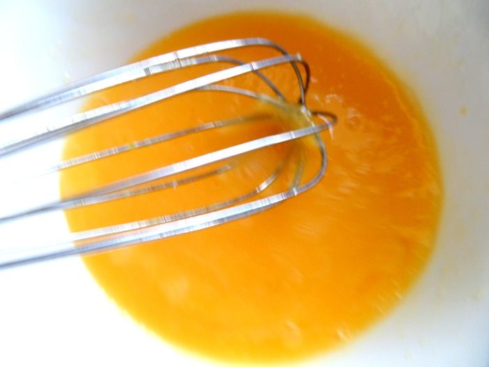 Шарлотка с нектаринами